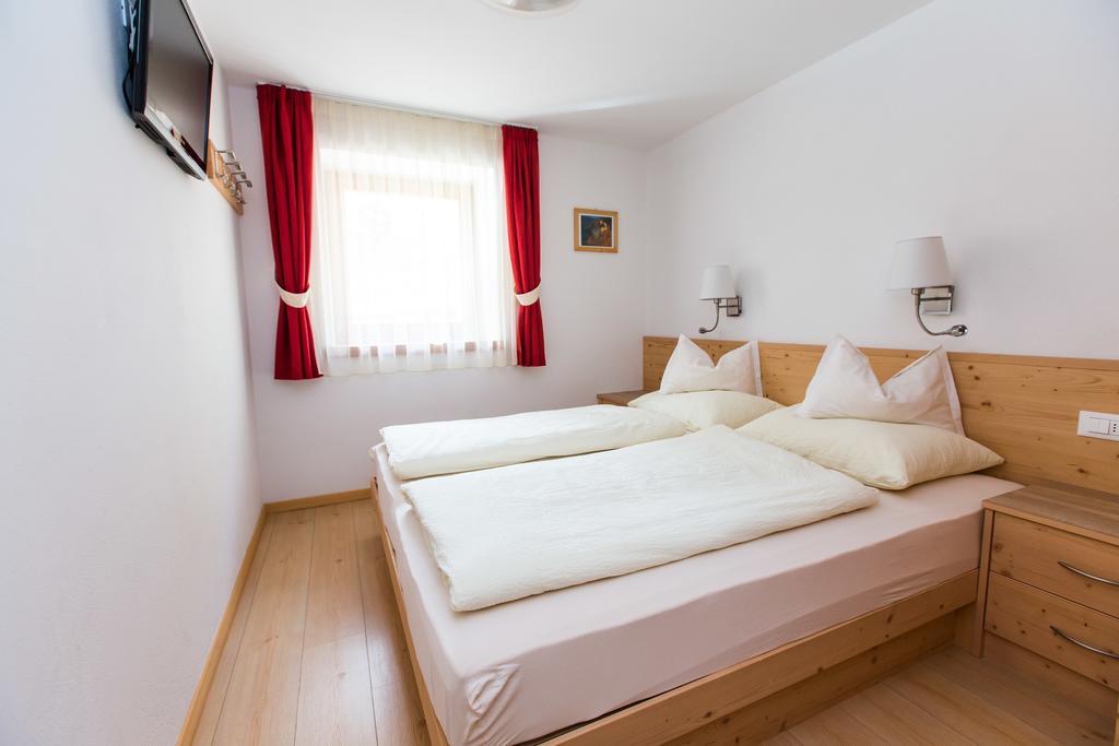 Appartamenti Genziana La Villa  Rom bilde